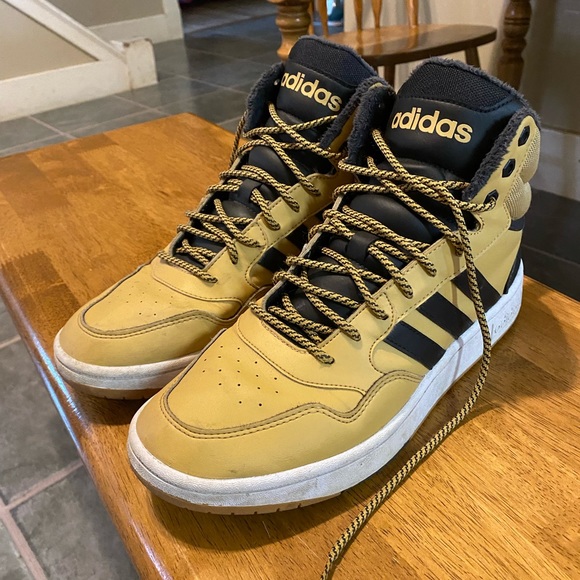 Adidas Basketball Shoes. - Picture 2 of 3